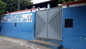 Adolescente é autuado por crimes de lesão corporal, ameaça e dano ao patrimônio público após ataque de fúria em escola