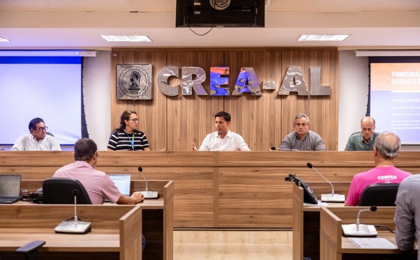 Vice-prefeito e titular da Seminfra faz balanço de obras da pasta no Crea/AL