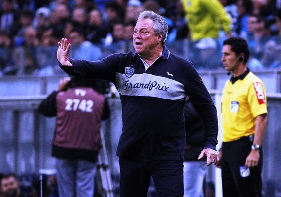 Fluminense vê derrota para o Grêmio reacender discussões sobre elenco