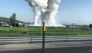 No México, explosão em oficinas de fogos de artifício deixa 19 mortos