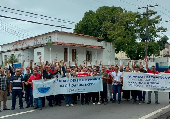 Trabalhadores da Casal realizam paralisação de advertência e questionam quem está ganhando com sucateamento da empresa