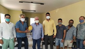 Maragogi recebe Troféu Alagoas Verde pelo combate às manchas de óleo no ano passado