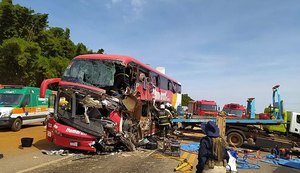 11 pessoas morrem em grave acidente envolvendo um ônibus e uma carreta na cidade de Sorriso, no Mato Grosso