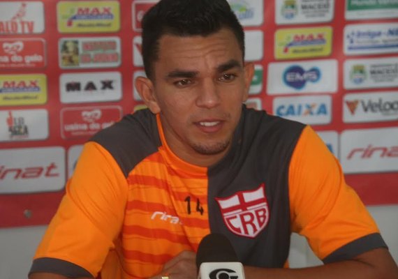 Para embalar de vez na temporada, Edson Ratinho quer vitória do CRB sobre o CSA pelo Nordestão