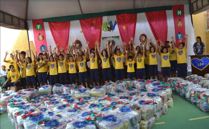 Campanha de Natal da LBV entrega cestas de alimentos em Maceió