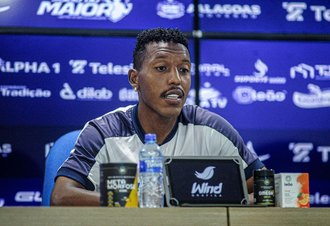 Ramon destaca versatilidade e foco em vitórias no CSA