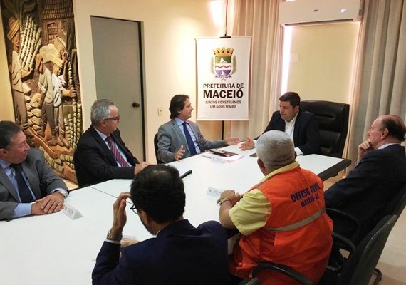 Prefeitura de Maceió recebe representantes de ministério para diálogo sobre Pinheiro