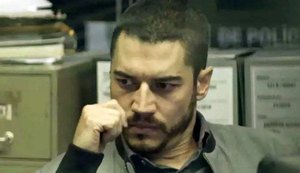 Lee Taylor revela ameaças e torce por punição para Camilo em A Dona do Pedaço