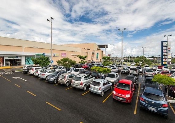 Câmara de Maceió isenta consumidor da taxa de estacionamento em estabelecimentos