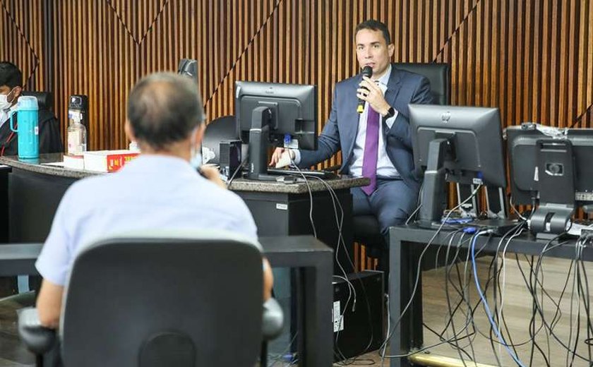 Júri sobre o homicídio de italiano em Maceió é iniciado no Barro Duro