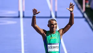 Alison dos Santos e Matheus Lima vão à semi dos 400m com barreiras