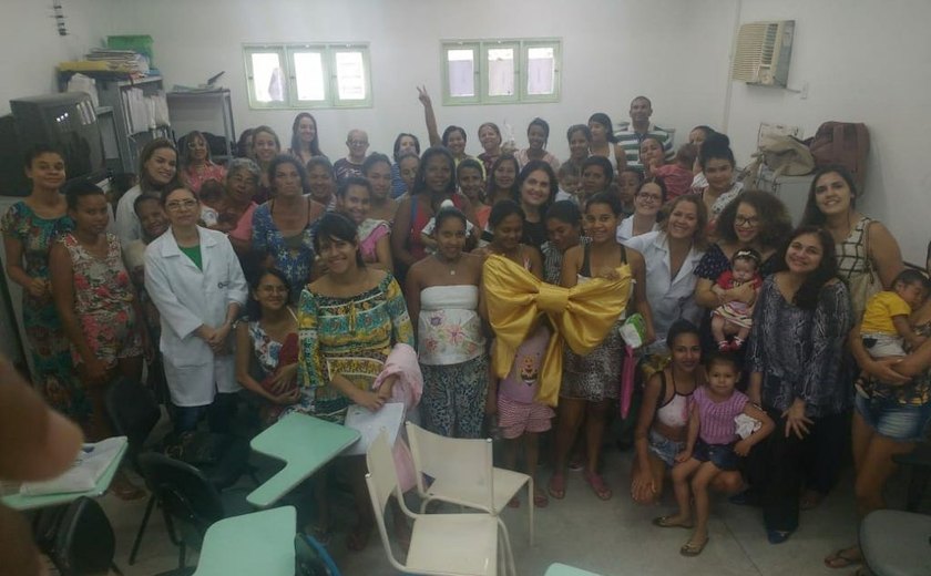 Evento em alusão ao Agosto Dourado reúne comunidade na USF Carla Nogueira