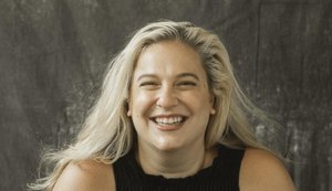 Alice Caymmi apresenta tributo a Nana Caymmi no projeto Seis & Meia