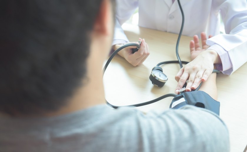 Setembro Vermelho: até 80% das mortes por doenças do coração poderiam ser evitadas, alerta cardiologista