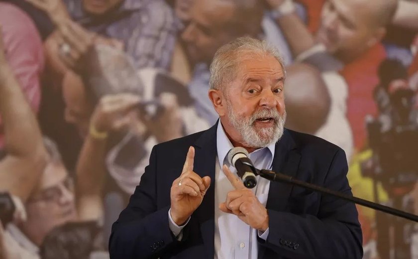 Lula lidera com 41% contra 24% de Bolsonaro, diz Exame/Ideia