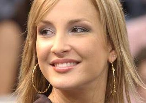 Claudia Leitte detona povo brasileiro: 'A gente não tem instrução'