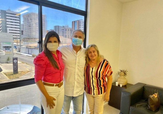 Marcela Barros discute propostas para Novo Lino com o senador Renan Calheiros