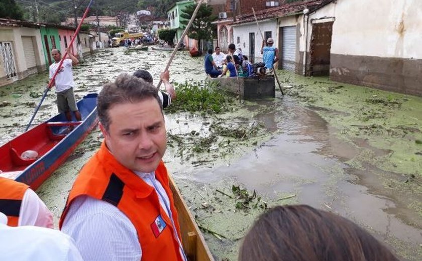 Governador visita três cidades atingidas pelas chuvas no interior de Alagoas