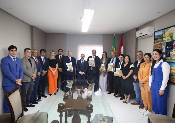 Assembleia Legislativa recebe visita do Corregedor Nacional de Justiça