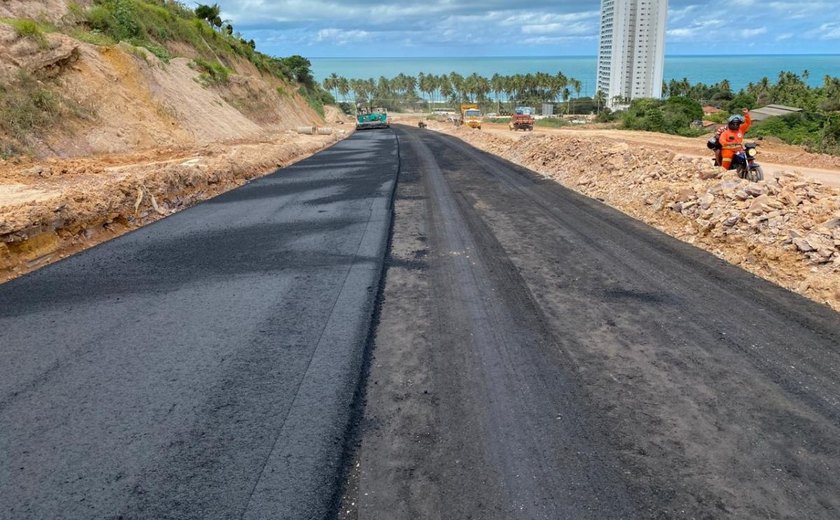 Ecovia Norte: trecho final de Guaxuma inicia revestimento asfáltico