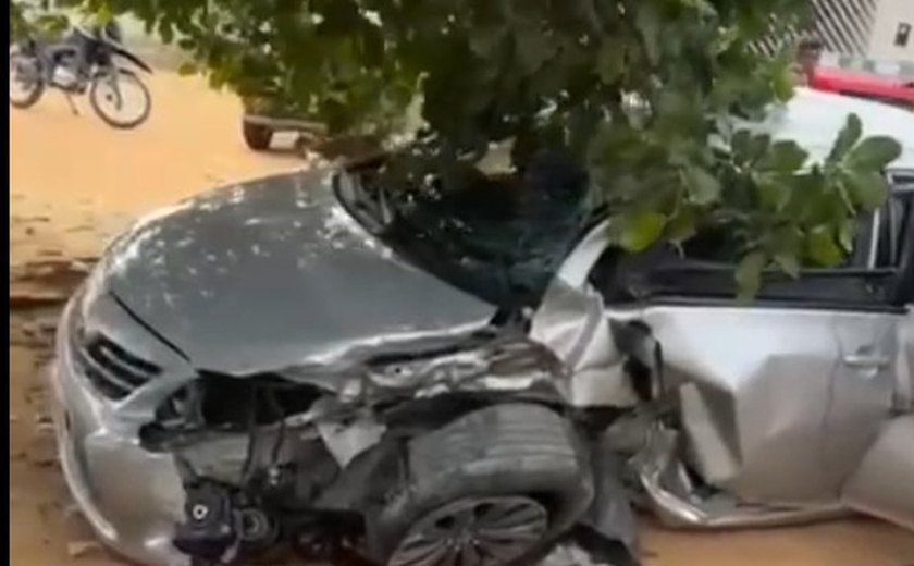 Cantor Marquinho Viana sofre acidente de carro na zona rural de Girau do Ponciano