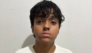 Menino de 13 anos luta contra a cegueira e precisa de cirurgia urgente