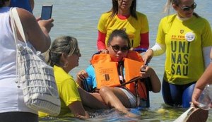 Secretaria facilita banho de mar seguro a pessoas com deficiência neste sábado