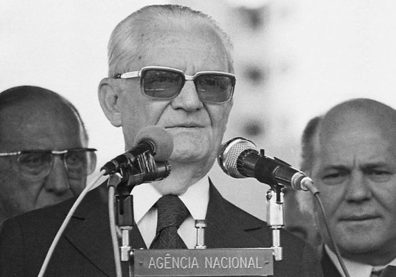 Diretor da CIA diz que Geisel autorizou execução de opositores durante ditadura
