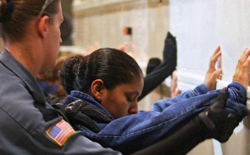 EUA anunciam que reavaliarão pedidos de asilo de famílias imigrantes separadas