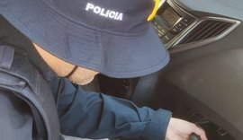 PRF prende dois homens por porte ilegal de arma de fogo de uso restrito em Rio Largo