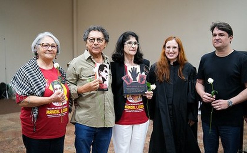 Emoção pautou a diplomação póstuma dos estudantes da Ufal mortos pela ditadura