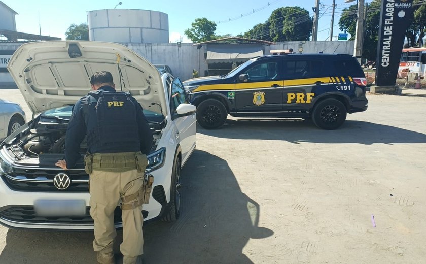 PRF prende homem por receptação e recupera carro adulterado em Maceió