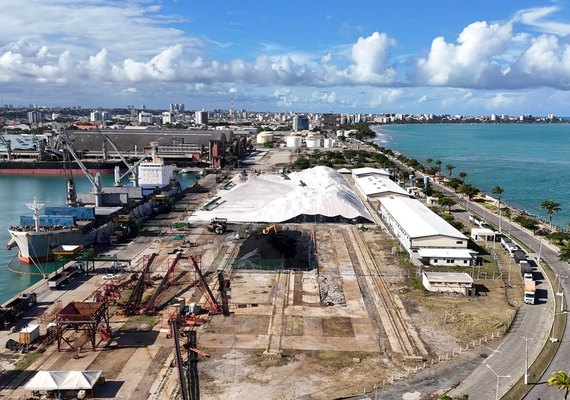 Empresa baiana sob suspeita de cometer infrações ambientais no Porto de Maceió