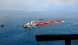 Ibama identifica óleo próximo a navio encalhado na costa do Maranhão