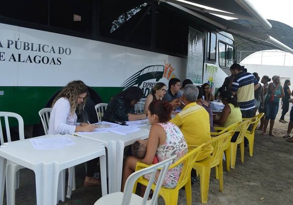 Expresso da Cidadania atende moradores do interior de Alagoas