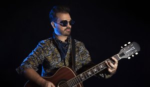 Cantor Leo Von lança novo single