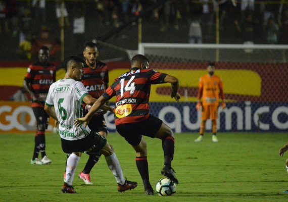 Palmeiras cai diante do Vitória, pior mandante do Brasileiro