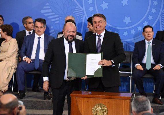 José Carlos Oliveira é o novo Ministro do Trabalho e Previdência