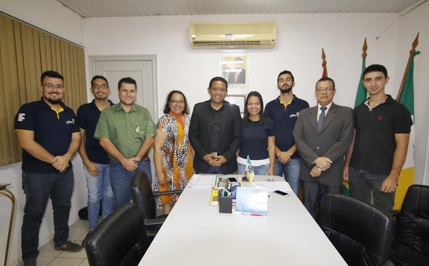 Prefeitura de Palmeira dos Índios apoia viagem de estudantes do Ifal à Grécia