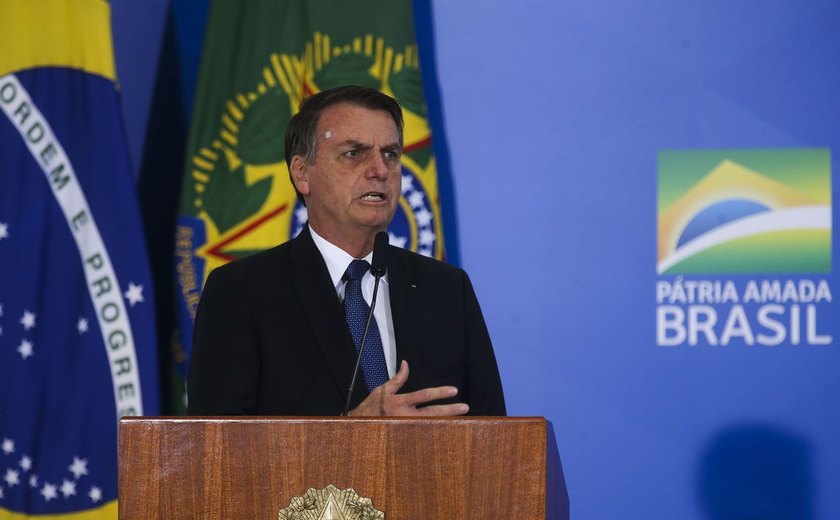 Bolsonaro revoga decreto sobre regras de posse, porte e comercialização de armas de fogo