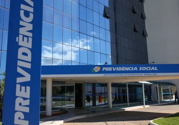 INSS afasta 4 servidores por suposta ligação com descontos ilegais