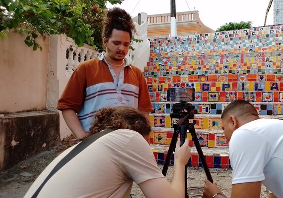 Participantes de oficina realizam curta-metragem como atividade final