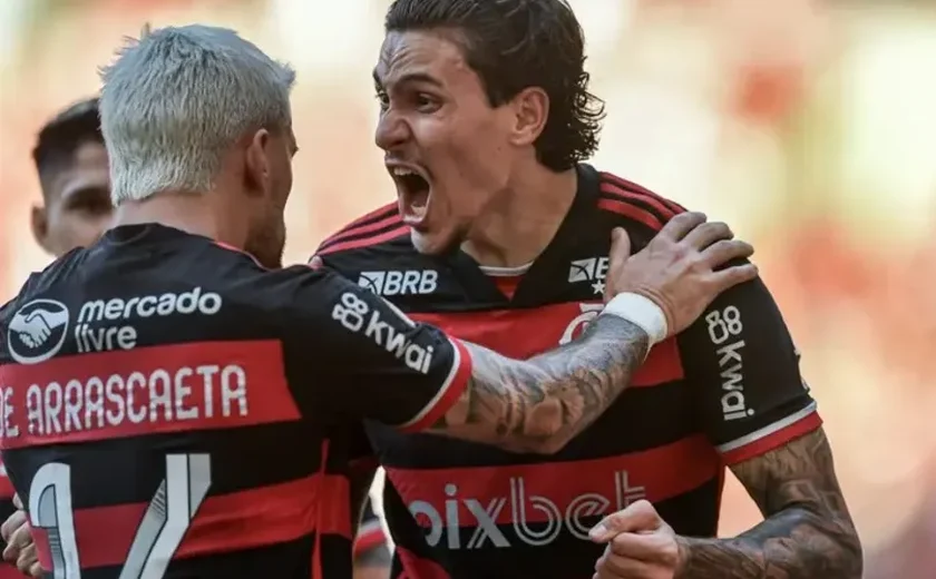 Flamengo assume a liderança do Brasileirão após vencer Atlético-GO