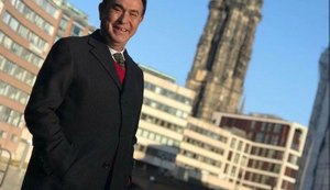 Amaury Jr. chegou a passar mal durante almoço de negócios na mansão do dono da Rede TV!