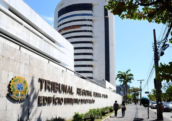 TRF5 abre concurso para juiz federal com salário inicial de R$ 37,7 mil