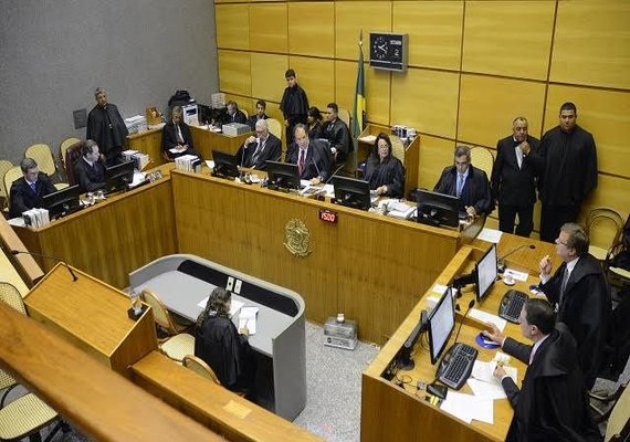 3ª Turma do STJ condena ex-ministro e jornalista por ofensas a senador