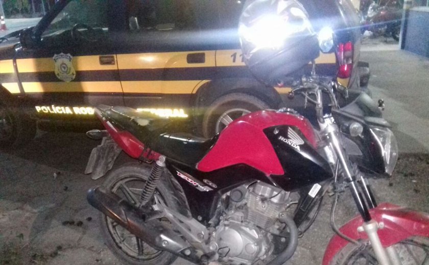PRF recupera motocicleta poucos minutos após o roubo em União dos Palmares