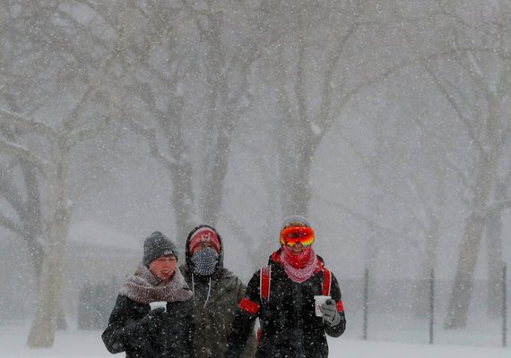 Para enfrentar tempestade, governo decreta estado de emergência em Nova York