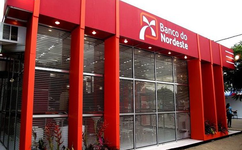 BNB recebe troféu Painel 2022 por suas ações no desenvolvimento de infraestrutura no Brasil