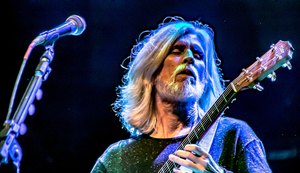 Oswaldo Montenegro faz show especial de 50 anos de carreira em Maceió